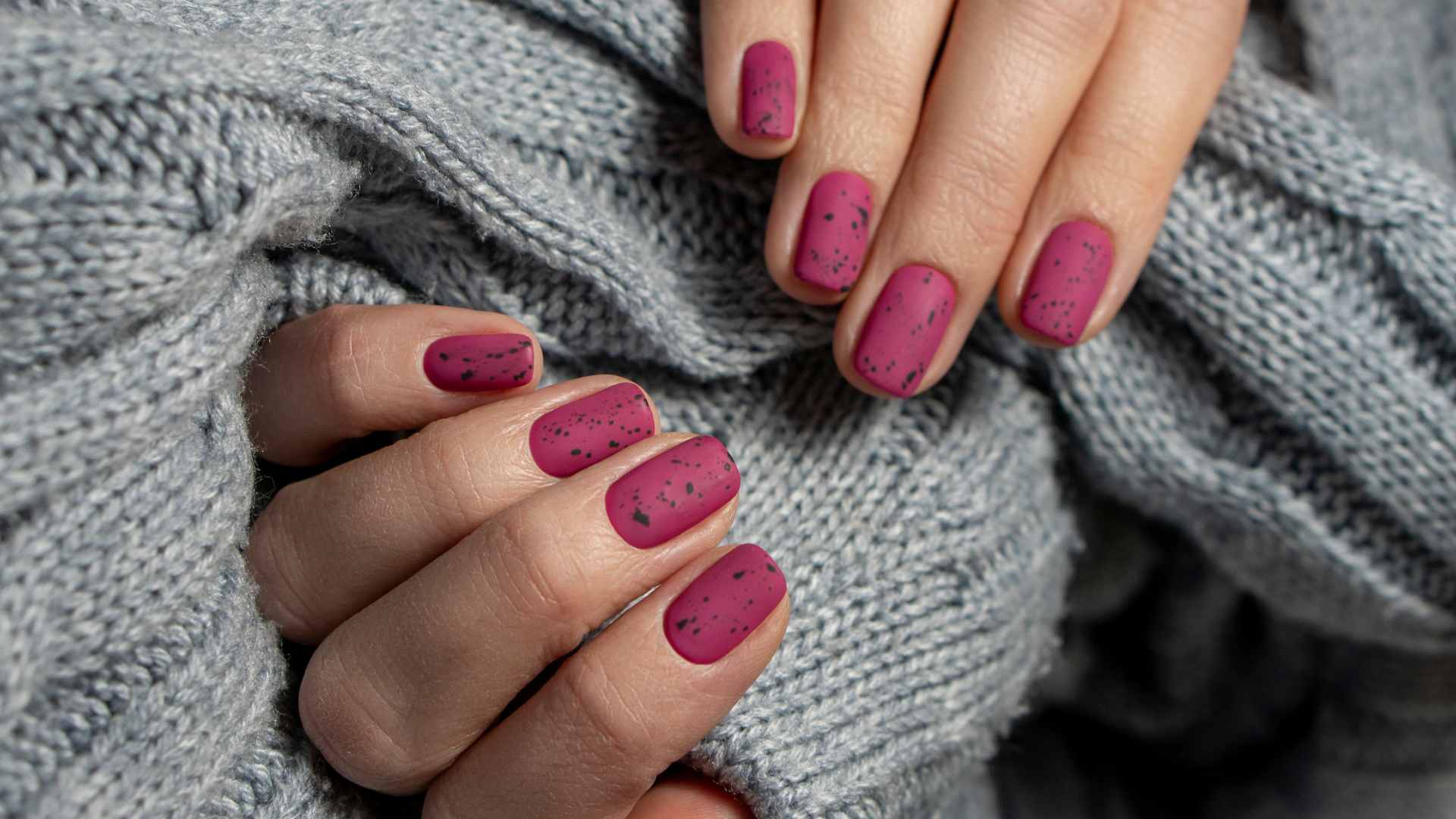 Perfect Nail Color Based on Your Birthday dots